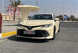 تۆیۆتا کامری